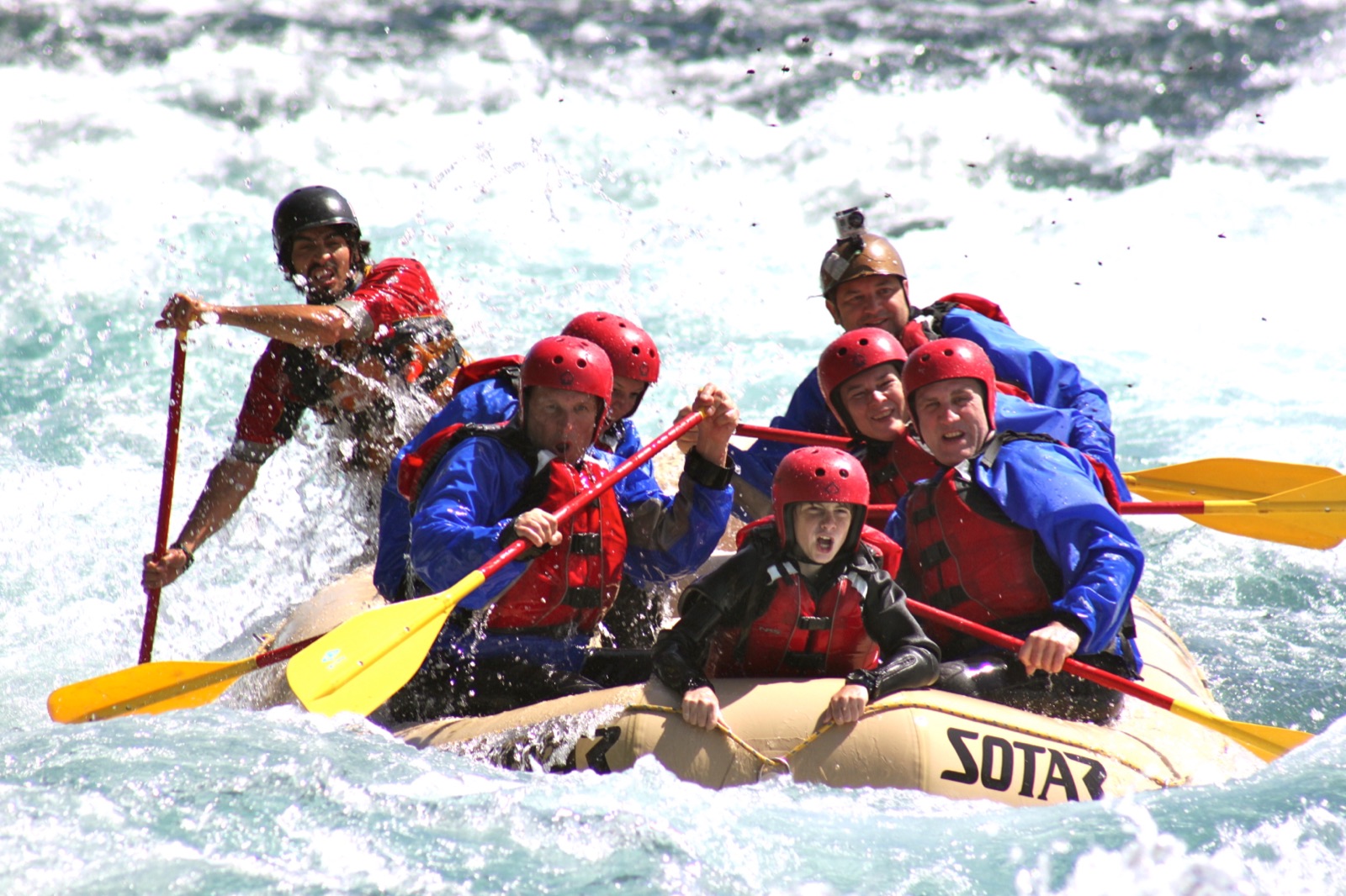 Rafting en el Río Petrohué